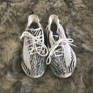 Yeezy 350 V2 Zebra